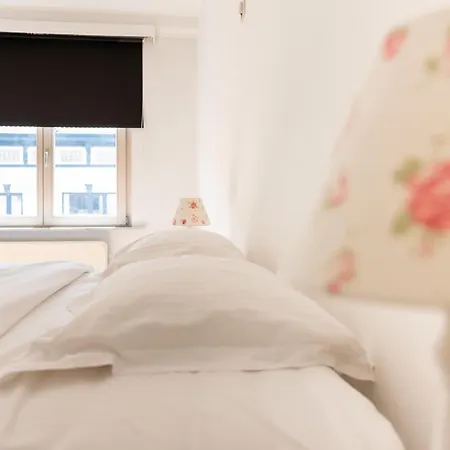 Spacious Up To 6 People Apartment *